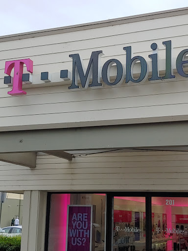Cell Phone Store «T-Mobile», reviews and photos, 201 N McDowell Blvd, Petaluma, CA 94954, USA