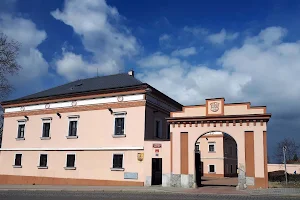 Castle Čakovice image