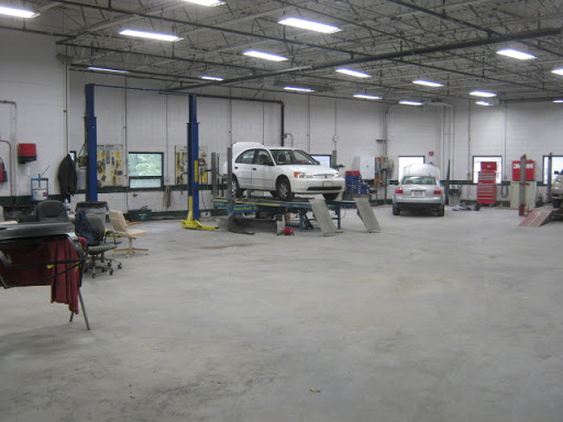 Auto Body Shop «Newton Collision Inc», reviews and photos, 64 Crafts St, Newton, MA 02458, USA