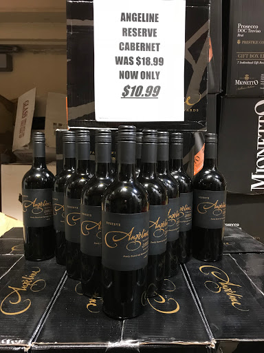 Liquor Store «Warehouse Wine & Liquor», reviews and photos, 113 Mill Plain Rd #6, Danbury, CT 06811, USA