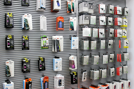 Telecommunications Service Provider «Verizon Authorized Retailer - IM Wireless», reviews and photos, 15 Franklin Village Drive, Franklin, MA 02038, USA