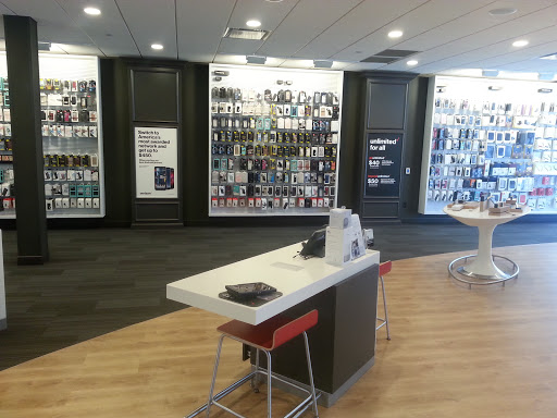 Cell Phone Store «Verizon», reviews and photos, 245 Radio Dr b, Woodbury, MN 55125, USA