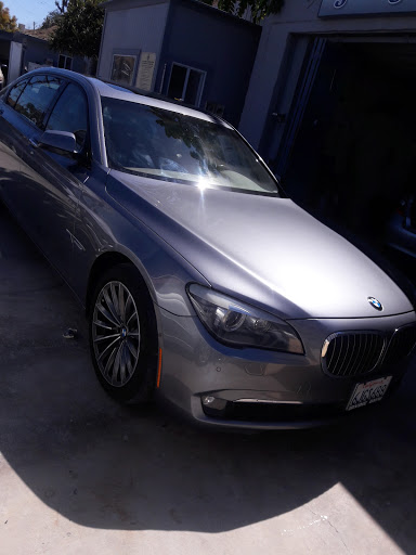 Auto Body Shop «J & J Body Shop», reviews and photos, 837 N Pacific Ave, San Pedro, CA 90731, USA