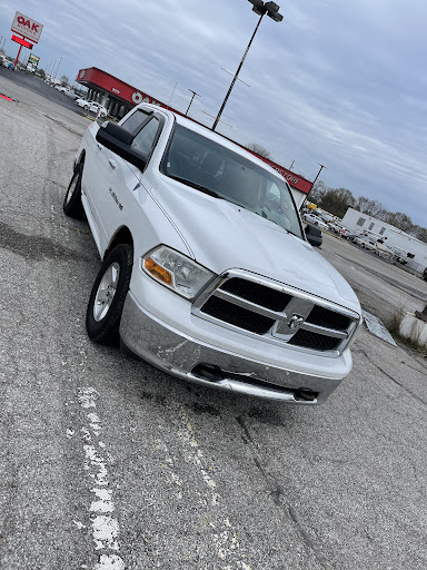 Used Car Dealer «Oak Motors», reviews and photos, 5075 38th St, Indianapolis, IN 46254, USA