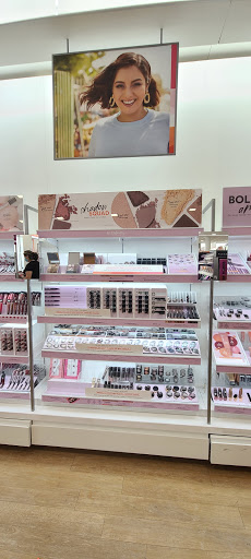 Cosmetics Store «Ulta Beauty», reviews and photos, 815 N 10th St, Renton, WA 98057, USA