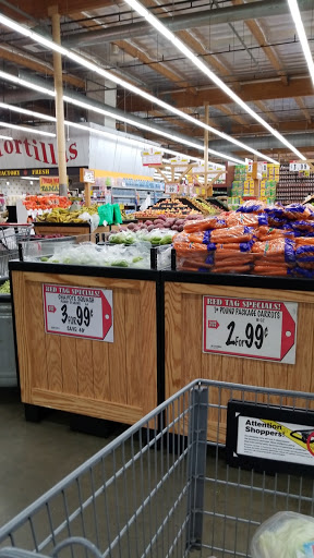 Grocery Store «Superior Grocers», reviews and photos, 9801 Laurel Canyon Blvd, Pacoima, CA 91331, USA