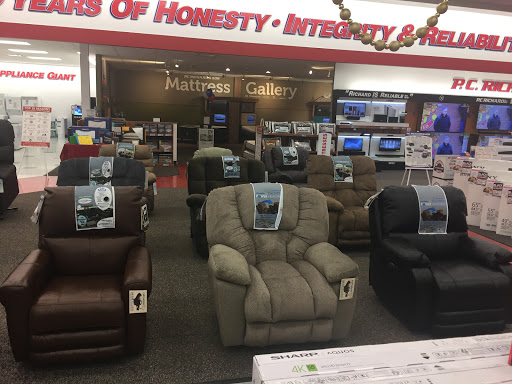 Appliance Store «P.C. Richard & Son», reviews and photos, 110 Federal Rd, Danbury, CT 06811, USA