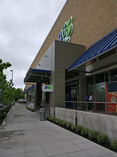 Whole Foods Market 365, 10200 NE 4th St, Bellevue, WA 98004, USA, 