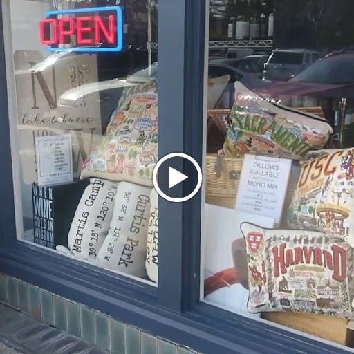 Shopping Mall «Lyon Village Shopping Center», reviews and photos, 2580 Fair Oaks Blvd, Sacramento, CA 95825, USA