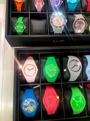 Jewelry Store «Silver Fox II Jewelry», reviews and photos, 29 W 8th St, Holland, MI 49423, USA