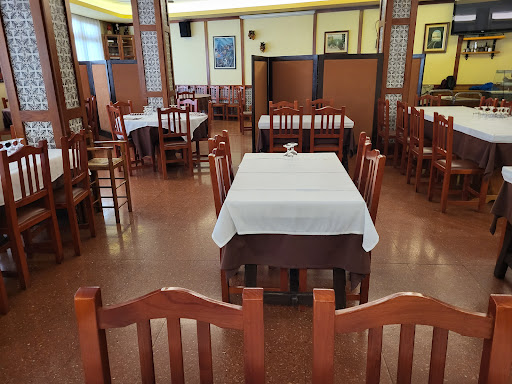 Hostal d'Oló - Restaurant en Santa Maria d'Oló