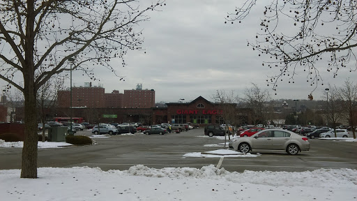 Supermarket «Giant Eagle Supermarket», reviews and photos, 420 E Waterfront Dr, Homestead, PA 15120, USA