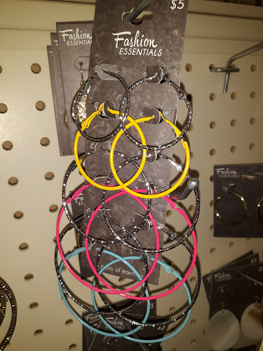 Discount Store «Big Lots», reviews and photos, 3905 Winston Ave, Covington, KY 41015, USA