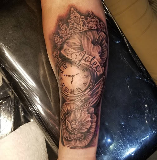 Explore blackout hand tattoo ideas, creative tattoo ideas in Round Rock, available at Beto Tats