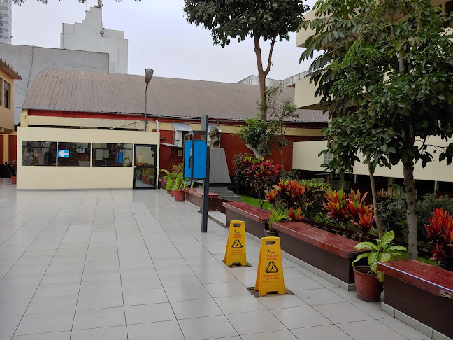 Escuela Universitaria Post Grado - Lima