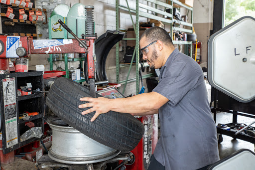 Auto Repair Shop «Tuffy Tire & Auto Services Center», reviews and photos, 10444 Curry Ford Rd, Orlando, FL 32825, USA