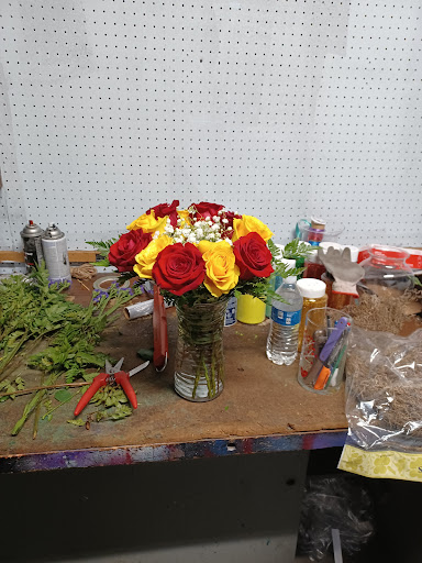 Florist «Detroit Floral.com», reviews and photos, 15321 W McNichols Rd, Detroit, MI 48235, USA