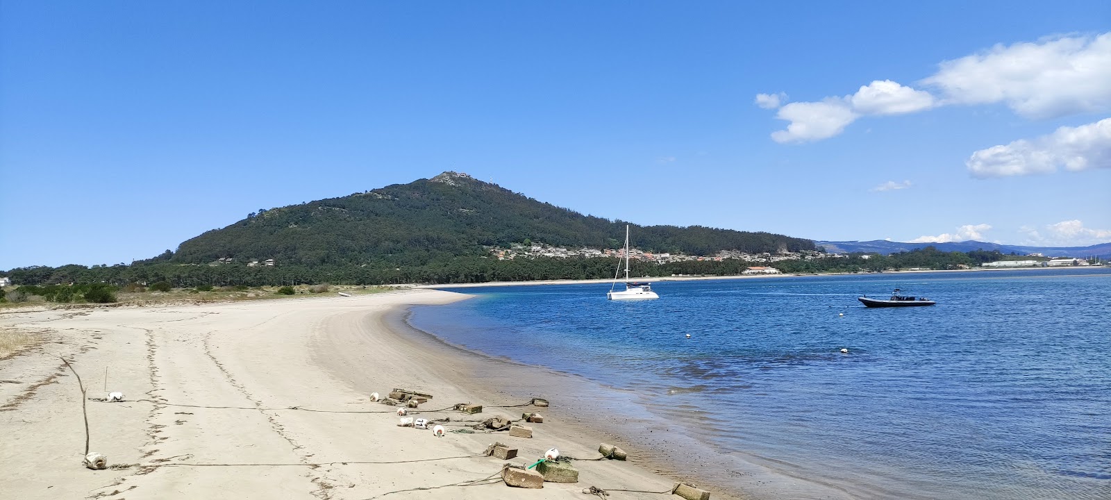 Foto von Camarido Beach mit lange, gerade küste