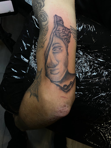 Creative Tattoo Studio