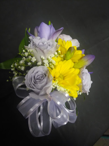 Florist «Brighton Florist», reviews and photos, 2220 E Bridge St, Brighton, CO 80601, USA