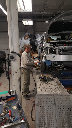 Auto Body Shop «Imperial Auto Body», reviews and photos, 690 Lofstrand Ln, Rockville, MD 20850, USA