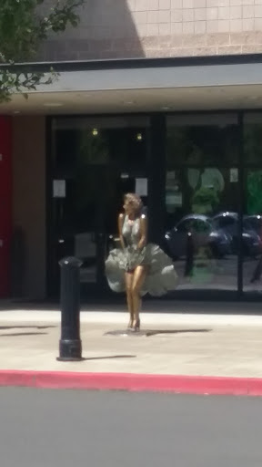 Movie Theater «Independence Cinema», reviews and photos, 450 S 2nd St, Independence, OR 97351, USA