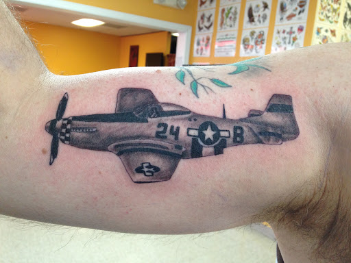 Tattoo Shop «Cherokee Creek Tattoo», reviews and photos, 32449 Ford Rd, Garden City, MI 48135, USA