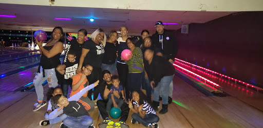 Bowling Alley «Paradise Lanes», reviews and photos, 790 Yonkers Ave, Yonkers, NY 10704, USA