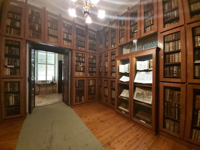Kalocsai Főszékesegyházi Könyvtár - Könyvtár