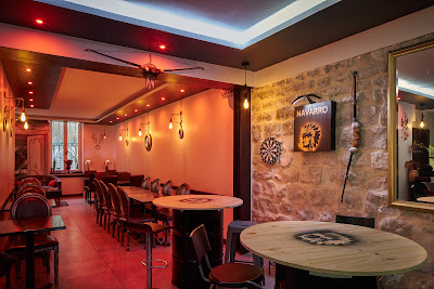 NAVARRO PUB BAR A JEUX à Paris