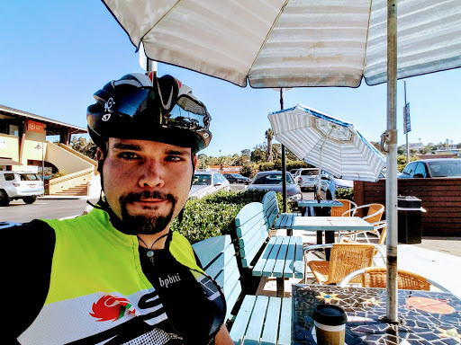 Shopping Mall «Beach Walk Shopping Center», reviews and photos, 437 Hwy 101, Solana Beach, CA 92075, USA