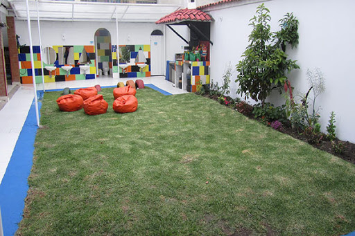 Jardín Infantil Hilos de Colores Nicolás