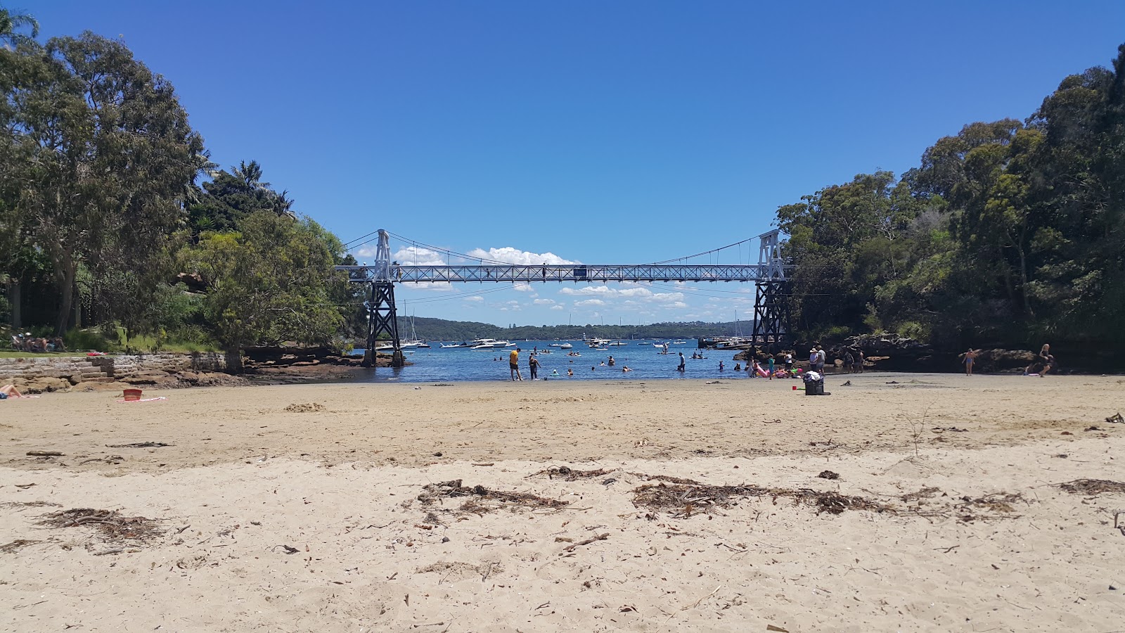 Parsley Bay Beach'in fotoğrafı ve yerleşim