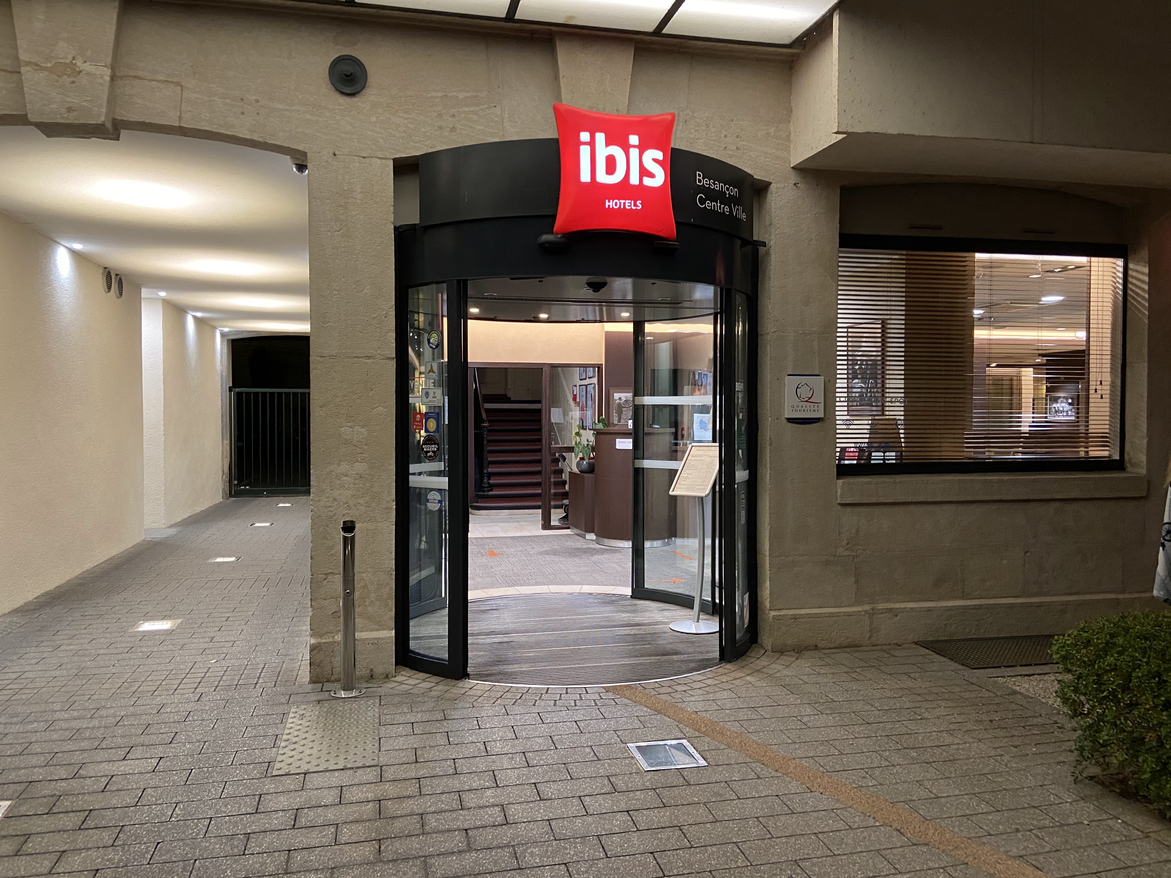 Photo n° 12 de l'avis de Local.u fait le 07/09/2020 à 07:00
