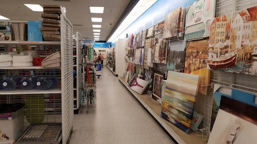 Clothing Store «Ross Dress for Less», reviews and photos, 2936 Interstate 45 N, Conroe, TX 77303, USA