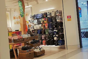 Havaianas Centervale Shopping image