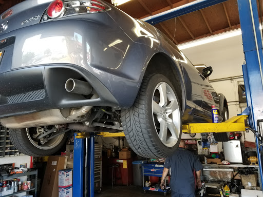 Hye Tech Auto Repair image