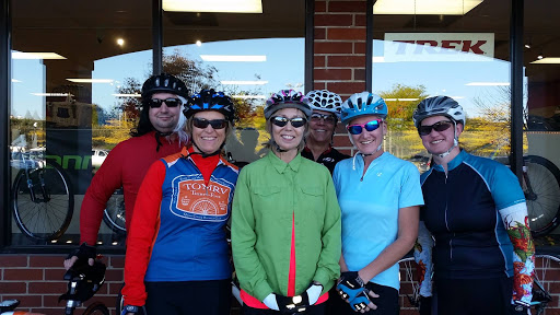 Bicycle Store «M & M Cyclery», reviews and photos, 734 Butterfield Rd, Mundelein, IL 60060, USA