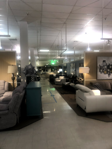 Furniture Store «Value City Furniture», reviews and photos, 800 Thruway Plaza Dr, Cheektowaga, NY 14225, USA