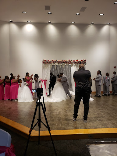 Community Center «Ferguson Community Center», reviews and photos, 1050 Smith Ave, Ferguson, MO 63135, USA