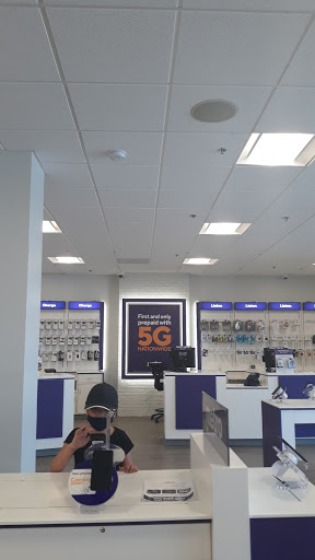 Cell Phone Store «MetroPCS Corporate Store», reviews and photos, 68 Rio Rancho Rd, Pomona, CA 91766, USA