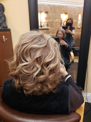 Hair Salon «4me Salon & Skincare (AVEDA Exclusive Salon)», reviews and photos, 6492 Edinger Ave, Huntington Beach, CA 92647, USA