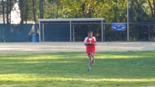 Memorial Park «Captain Stephen Olney Memorial Park», reviews and photos, Smithfield Rd, North Providence, RI 02904, USA