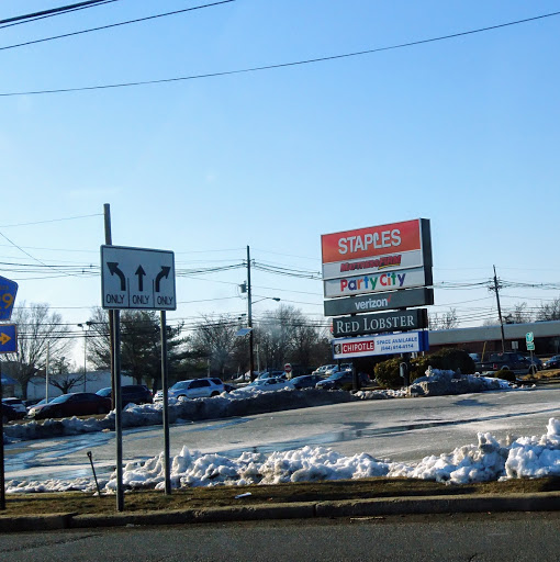 Office Supply Store «Staples», reviews and photos, 7000 Hadley Rd, South Plainfield, NJ 07080, USA