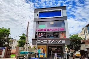 Lakme Salon image