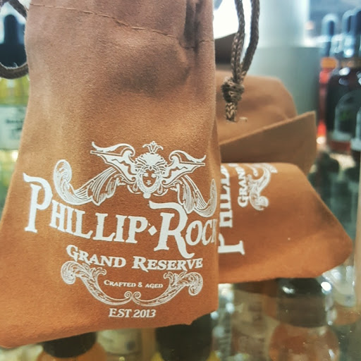 Party Store «Express Tobacco Vapor & Liqour Outlet», reviews and photos, 704 S Lapeer Rd, Lake Orion, MI 48362, USA