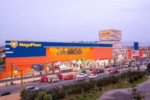 Mega Plaza Chincha image