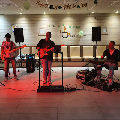 AcousticA - Groupe musique et DJ (Mariage, soirée, entreprise...) à Le Luc