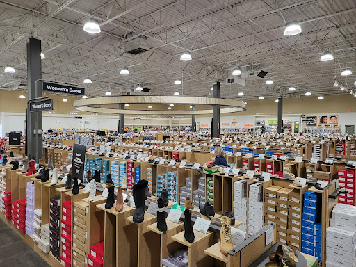 Shoe Store «DSW Designer Shoe Warehouse», reviews and photos, 9880 W Broad St, Glen Allen, VA 23060, USA