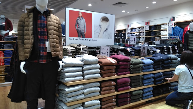 Ratings and reviews of UNIQLO Changi Airport T1